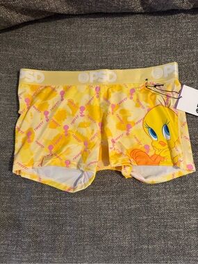 PSD Women’s Yellow Tweety Boyshort panties Sz M